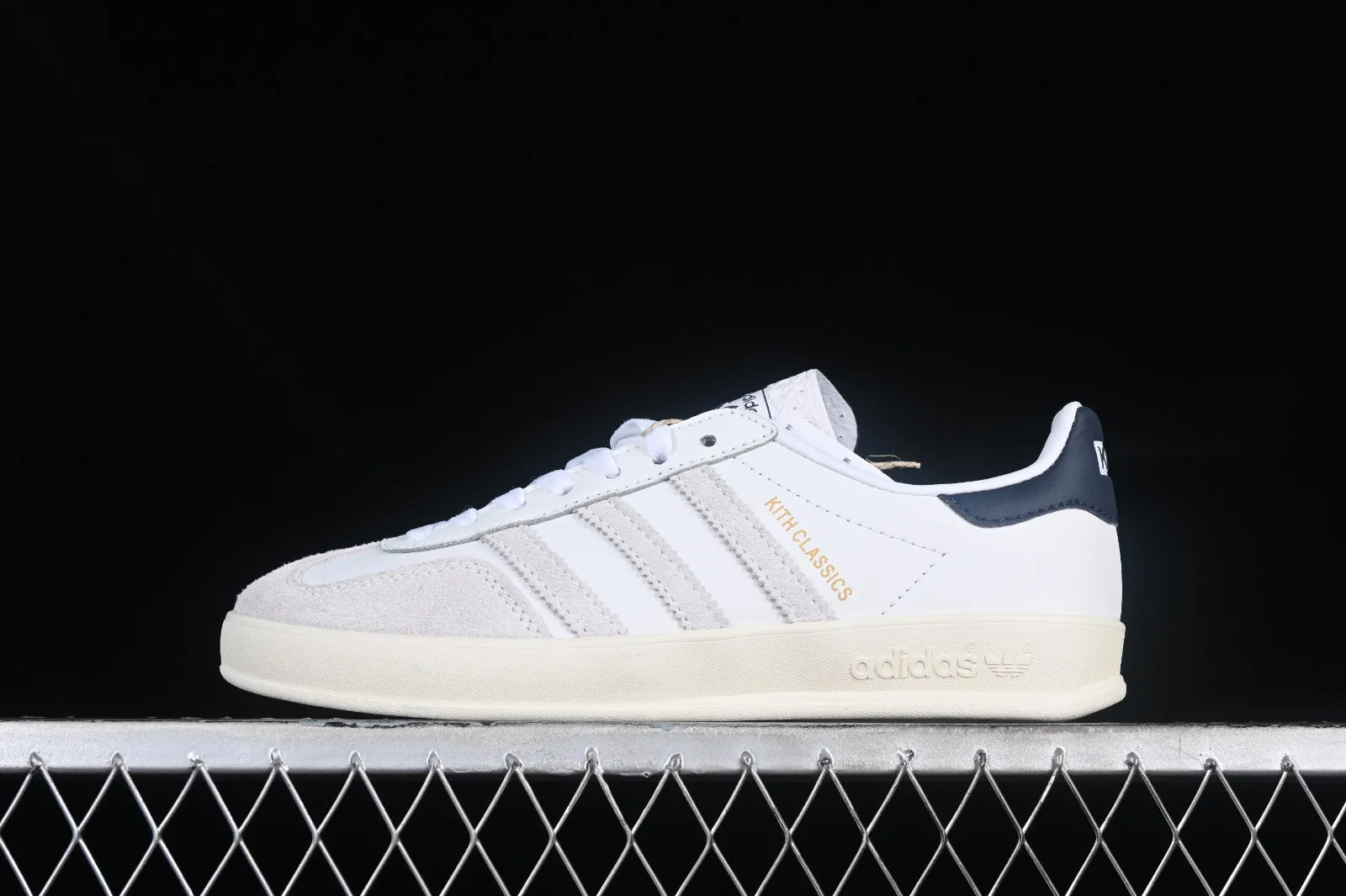 Adidas Gazelle Indoor Kith Classics Footwear White Collegiate Navy Off-White IE2572