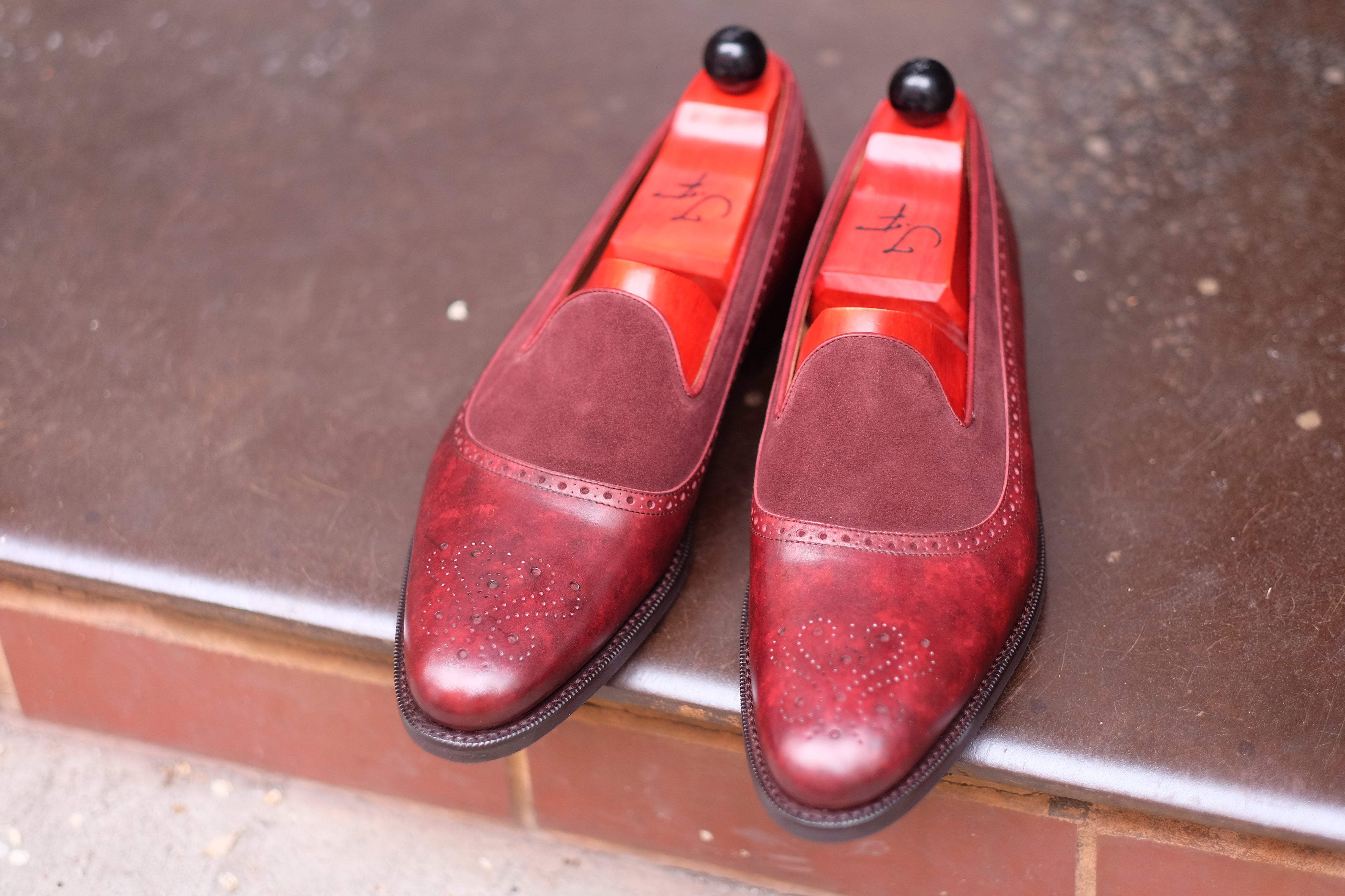 Bothell - MTO - Burgundy Marble Patina / Burgundy Suede - Heart Medallion - TMG Last - City Rubber Sole