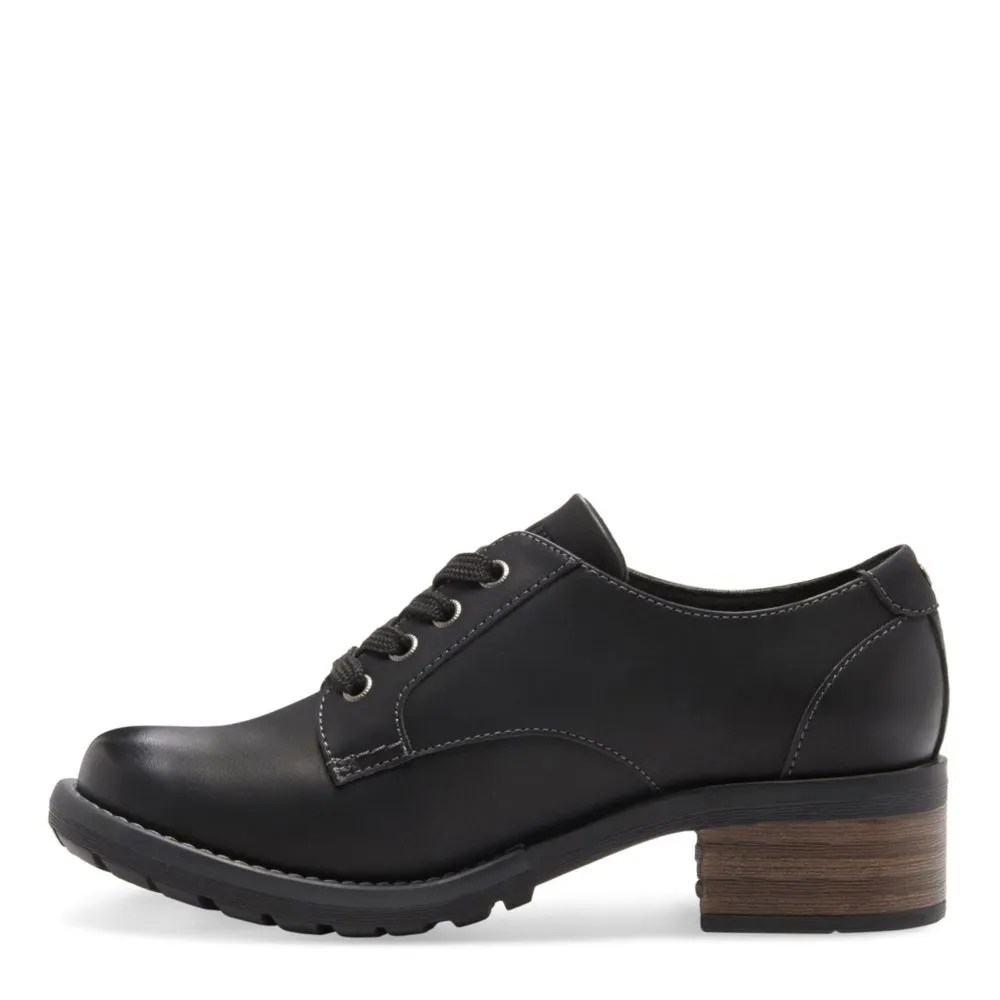 EASTLAND  WOMENS TRISH OXFORD