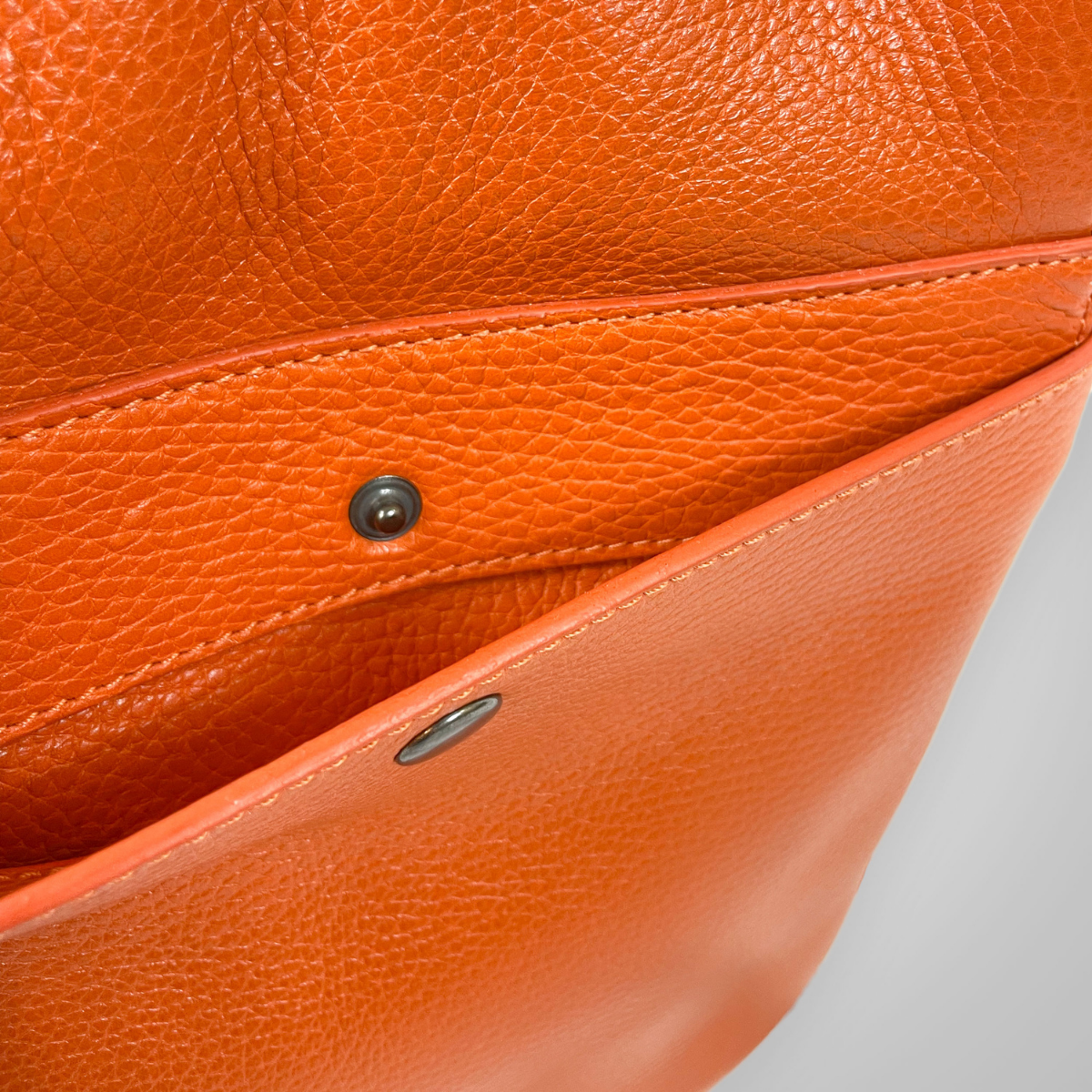 LEATHER CROSS BODY BAG ORANGE