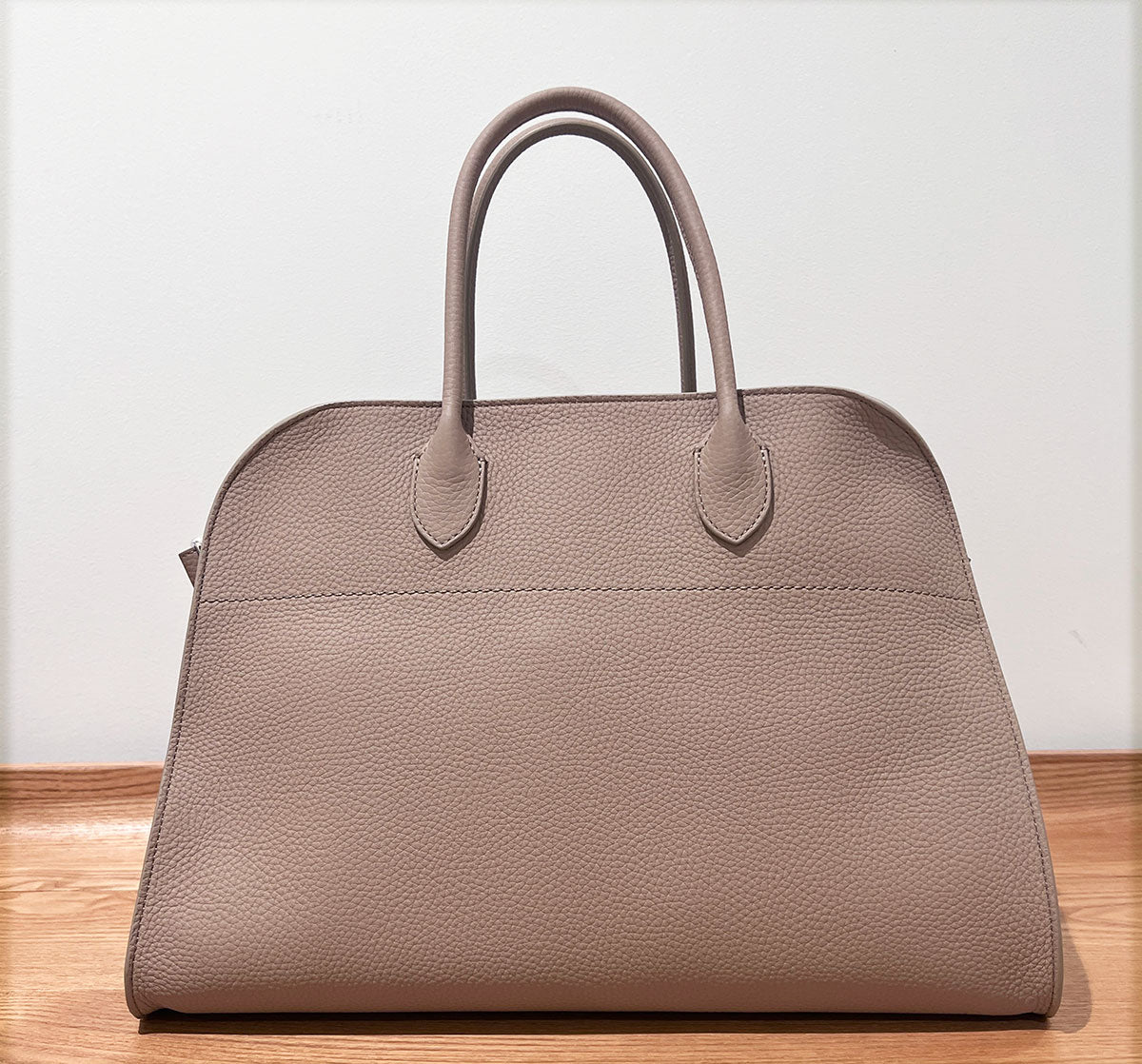 Soft Margaux 15, Grained, Dark Taupe (S)